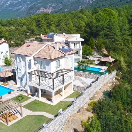 Villa Lillyrose