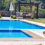 Villa Lillyrose